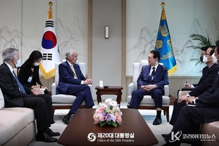 尹 大統領, 에드 마키 美 상원 외교위 동아태소위원장 접견