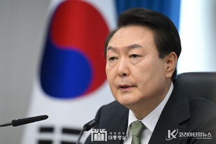 尹 大統領, "부친상 애도해 주신 모든 분들께 감사"
