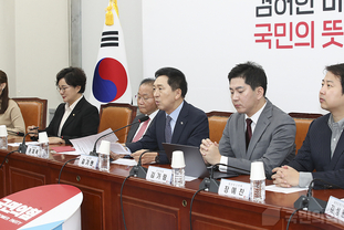 與, 국무위원 검찰 탄핵에 이어 대통령 탄핵 거론한 김용민 의원, 오만함의 극치이다
