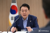 尹 大統領, 제주 감귤창고 화재진압 故 임성철 소방교에게 훈장 추서..."고인의 헌신 절대 잊지 않을 것"