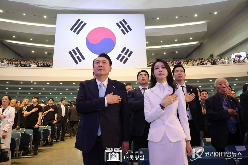 8월 15일 윤석열 대통령 부부는 제78주년 광복절 경축식에 참석했다.