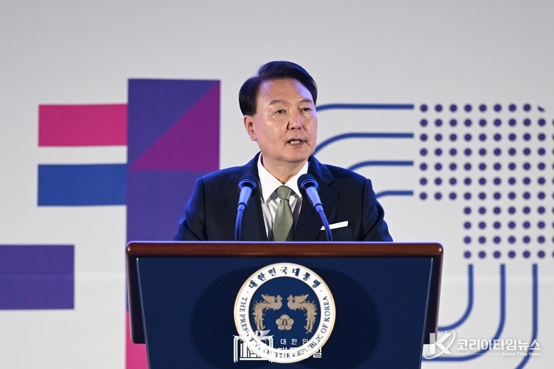 9월 14일 윤석열 대통령은 2023 청년의 날 기념식에 참석하였다.