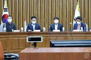 국민의힘, "국민과 소통하는 대한민국을 위해 떠나는 문(文)정권도 협력하길 촉구한다."