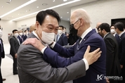 尹 대통령과 바이든 대통령, 평택 삼성 반도체 평택캠퍼스 방문 포토뉴스