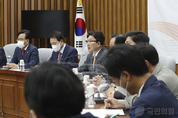 與, "국민 위해 원구성 협상, 나서는 것이 민주당 혁신 첫걸음일 것"