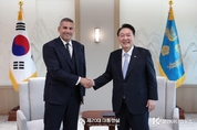 尹 大統領, 칼둔 UAE 대통령 특사 접견