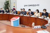 與, "언론을 참칭하는 무법자 ‘더탐사’. 범죄에는 처벌이 정의다"