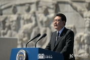 尹 大統領 "4·19 정신은 대한민국의 헌법정신...유공자 기록하고 후세에 전할 것"