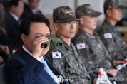 尹 大統領, 역대 최대규모 2023 연합합동화력격멸훈련 주관..."확고한 안보태세 실전적 훈련으로 국민 지킬것"