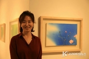 김요희 화백, 코스모스 화가 김요희 작가, 연약함·강인함 속 생명력 표현
