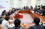 與, "민주당 잼버리 정부책임론. 지방자치, 지방분권 부르짖는 민주당의 자기부정이다"
