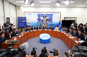 野, "홍범도 장군 흉상 다음은 세종대왕과 이순신 장군 동상입니까"
