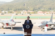 尹 大統領, "서울 ADEX 개막식 참석 방위산업 중요성 강조, 방산기업 관계자 격려"