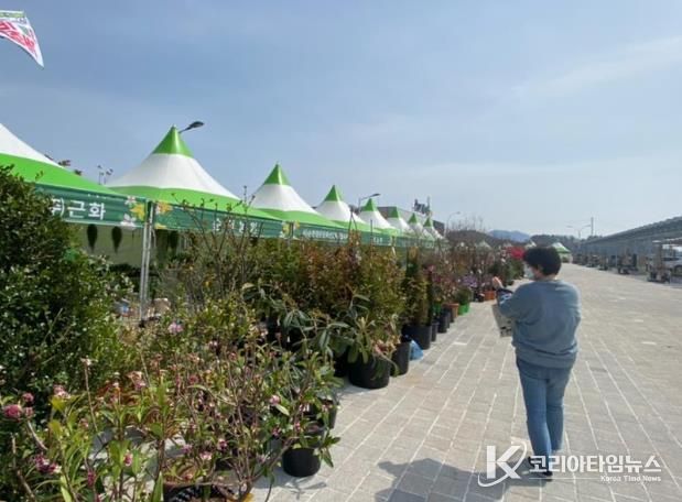 순천만국가정원, 정원식물 직거래장터 운영