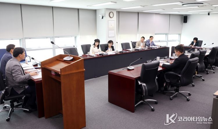 특별위원회 제7차 회의