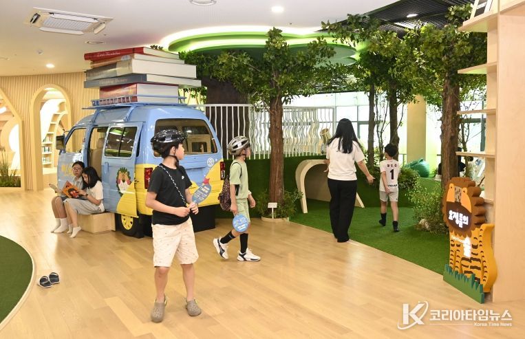 달성어린이숲도서관 사진 (1층 요정들의 숲)