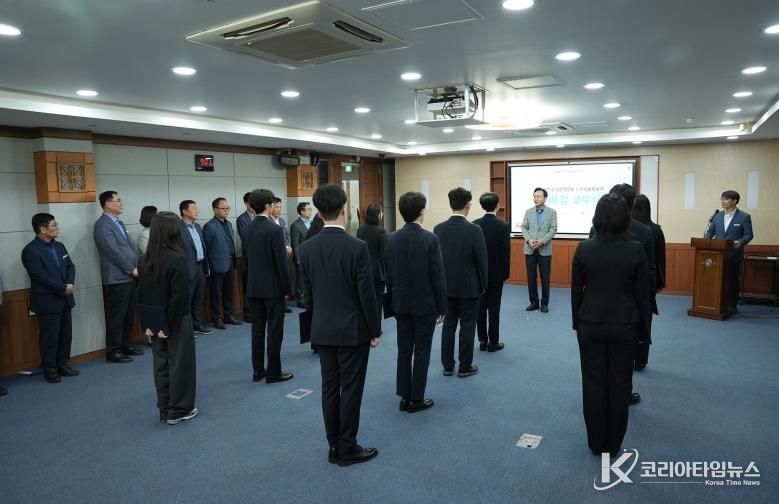 나주시가 신규 공무원 11명을 대상으로 임용장 교부식을 진행했다