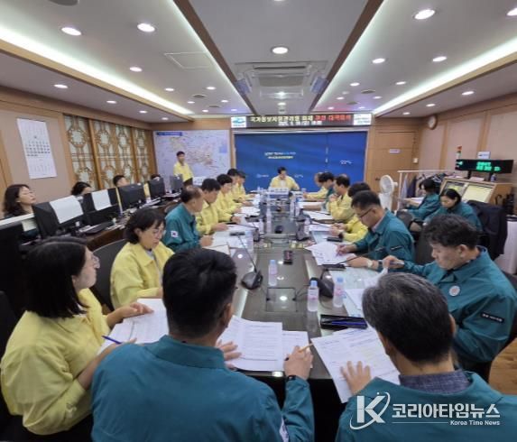 지난 28일 시청 재난안전상황실에서 국가정보자원관리원 화재로 인한 전산망 장애에 신속히 대응하기 위해 부시장 주재로 긴급 대책회의를 열었다.