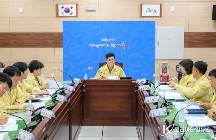 지난 28일 재난안전상황실에서 정광현 부시장 주재로 ‘대전 국가정보자원관리원 화재’ 관련 행정정보시스템 장애 대응을 위한 긴급 대책회의를 개최했다.j