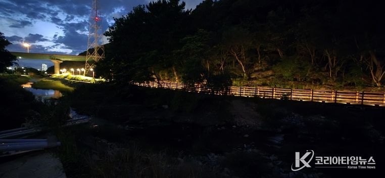 거제시, 고현천 신규 산책로 개방