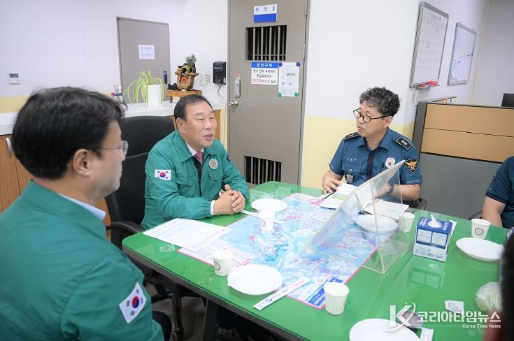 최민호 시장, 지구대·소방서 찾아 안전대책 점검·근무자 소통