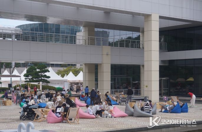 1. 지난해 열린 천안시 북페스티