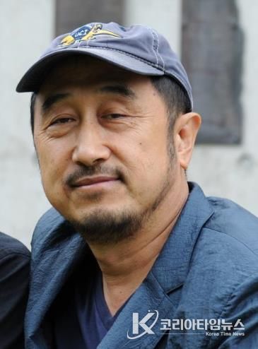 익산시_제45회 가람시조문학상에 김동찬 시인 선정(김동찬 시인)