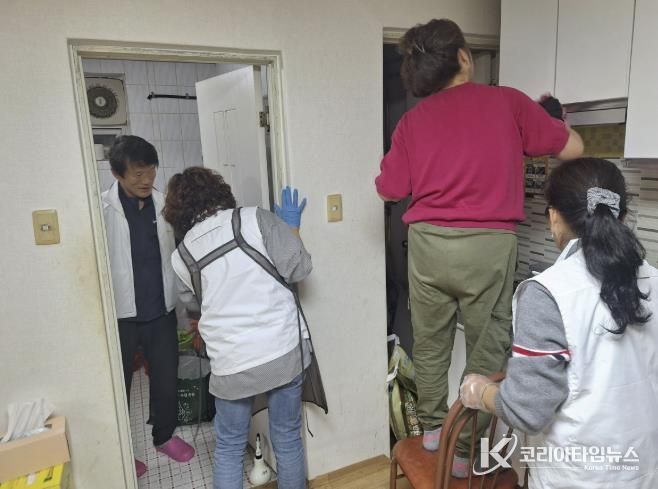 동두천시 생연1동 바르게살기운동위원회, 경로당 환경정화로 쾌적한 어르신 쉼터 조성