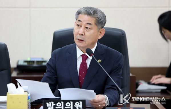 정해권 의장 발의 모습 사진