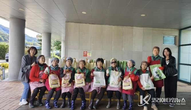 양평군 강하면 새마을회, 저소득 독거노인 45가구에 사랑의 반찬 나눔 행사 진행