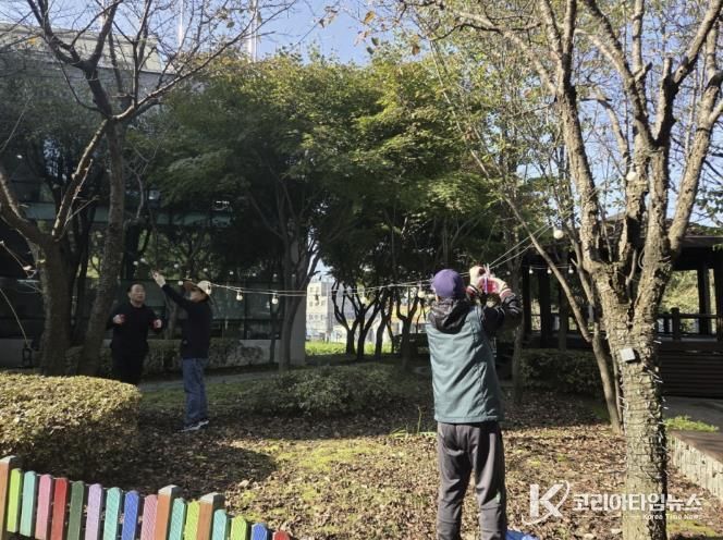 동두천시 보산동 주민자치위원회, ‘리뉴얼 보산’ 마을 조명 정비 실시