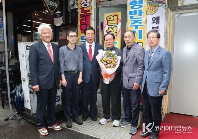 2025년 토박이 명패 부착