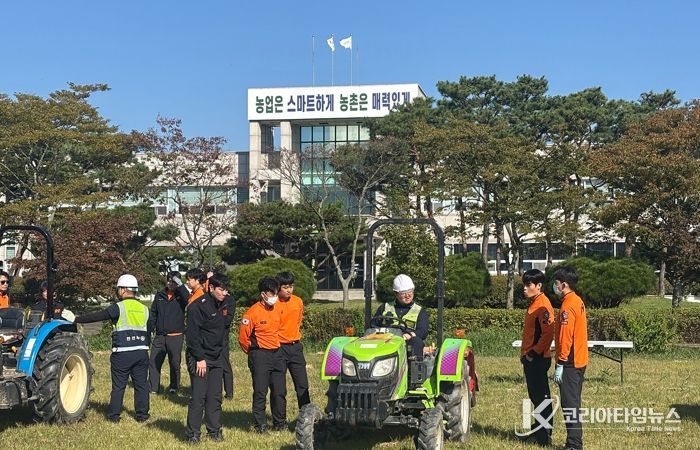 영암군, 소방대원 농기계 안전사고 대응력 높여