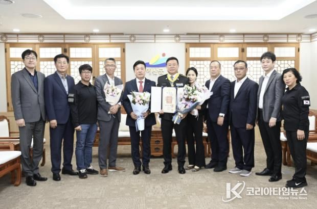 국민훈장 동백장 전수식 모습