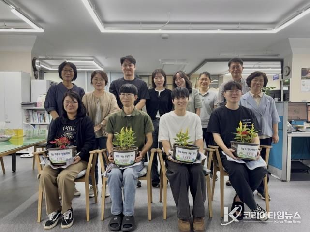 산청군, 청렴마음 담은 꽃길 가꾸기 실시