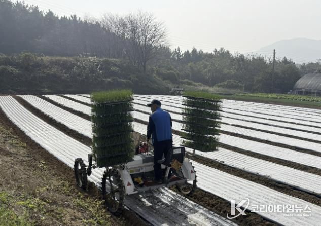 7일 태안읍 도내리에서 진행된 시연회 모습.