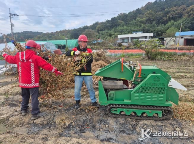 익산시, 산불 예방 위해 영농부산물 파쇄