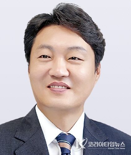 김대중 위원장