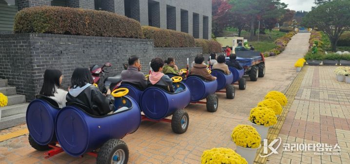거창사건추모공원, “국화꽃 수 놓은 가을” 국화관람회 성료