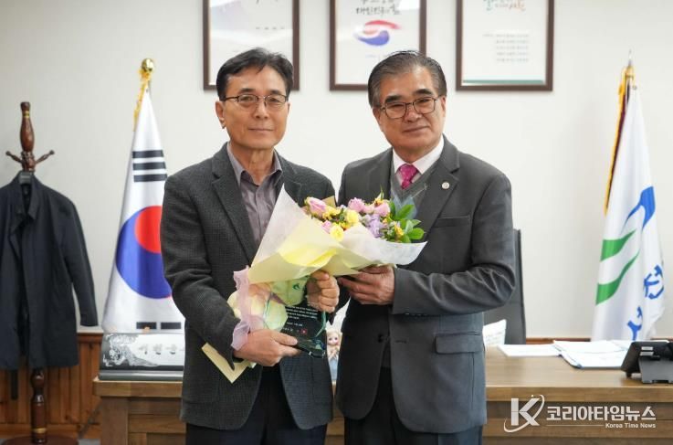 서천군, 2025년 지방세 유공납세법인 감사패 수여(서천여객)