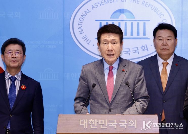 한국 철강산업 근간 흔들리는 위기 상황에 범정부 차원 공동 대응 호소