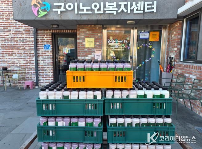 완주 구이노인복지센터 돌봄 어르신 요구르트 나눔