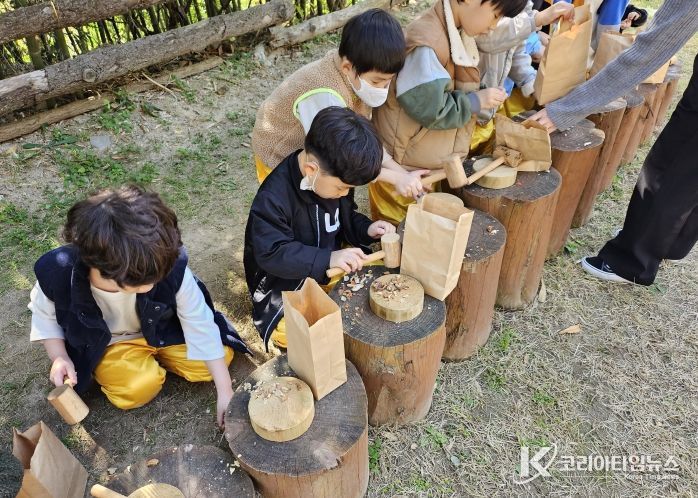 연수구, 유아숲 체험 연계 ‘목재 체험프로그램’ 성료