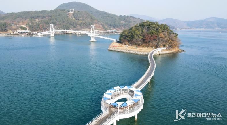 섬진강을 품은 쉼, 배알도 해맞이다리에 머물다 - 관광과(쉼터 사진).