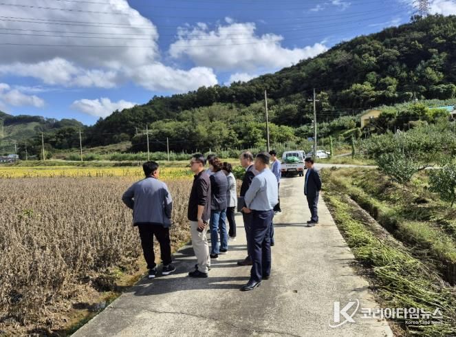 농업재해 피해 현황을 점검하고 있다