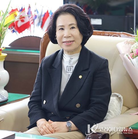 김행금 천안시의회 의장