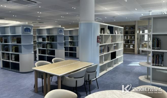 봉담와우도서관 2층 어린이자료실