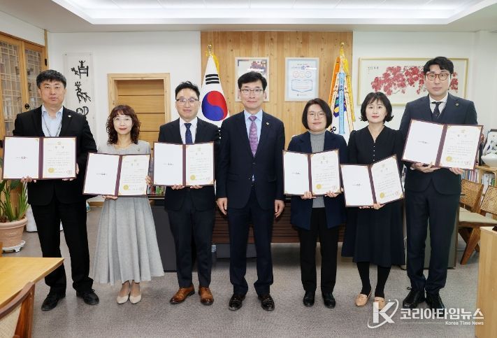 2025년 하반기 적극행정 우수공무원 6명 선발!