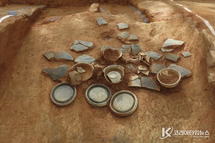 영암 마산리 요지 10호 가마 출토 유물.