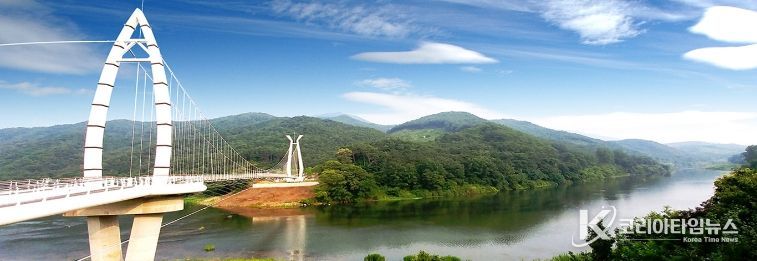 죽곡면 대황강 출렁다리